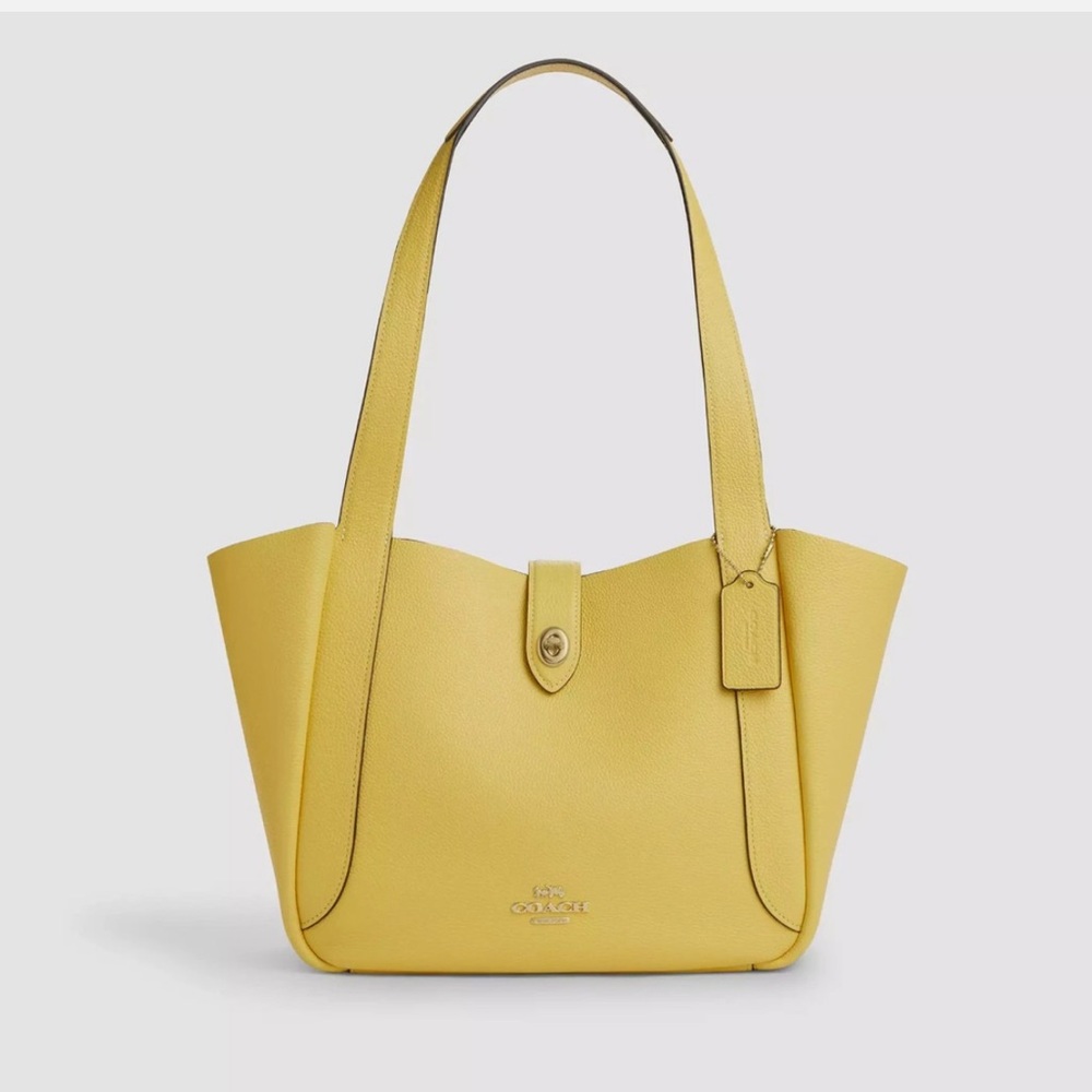 Like new Coach Hadley Turnlock Tote